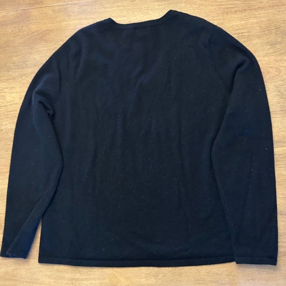 A STEAL! Lands End XL Navy Cashmere Pullover Sweater - Picture 2 of 5